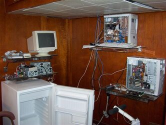 basement servers 004 (Small).jpg