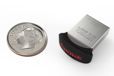 SanDisk128GBUltraFit.jpg