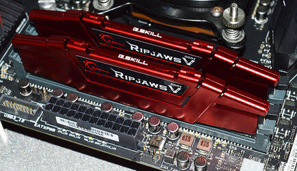 ウラクサス　ジャパンテクノロジー UW/UX Series : SHIMADZU (Shimadzu Corporation)