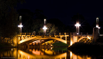 Torrens Bridge Cropped Resized.jpg