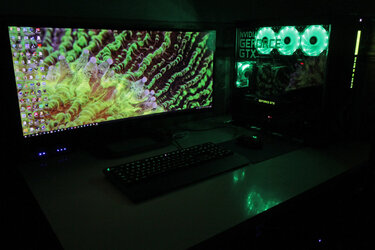 greenpc1024.jpg greenpc1024.jpg