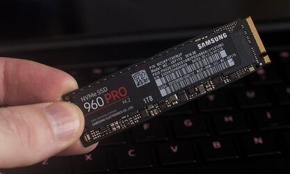Samsung 960 Pro size.jpg Samsung 960 Pro size.jpg