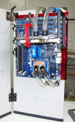 Watercooling%2Bmobo%2Bfit1.jpg