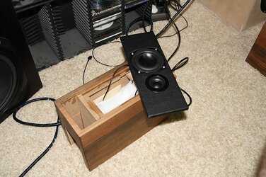 905047_33.jpg 905047_33.jpg