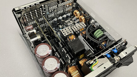 FSP_MEGA_1650W_pht11.jpg