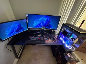Phanteks in customer hands.jpg