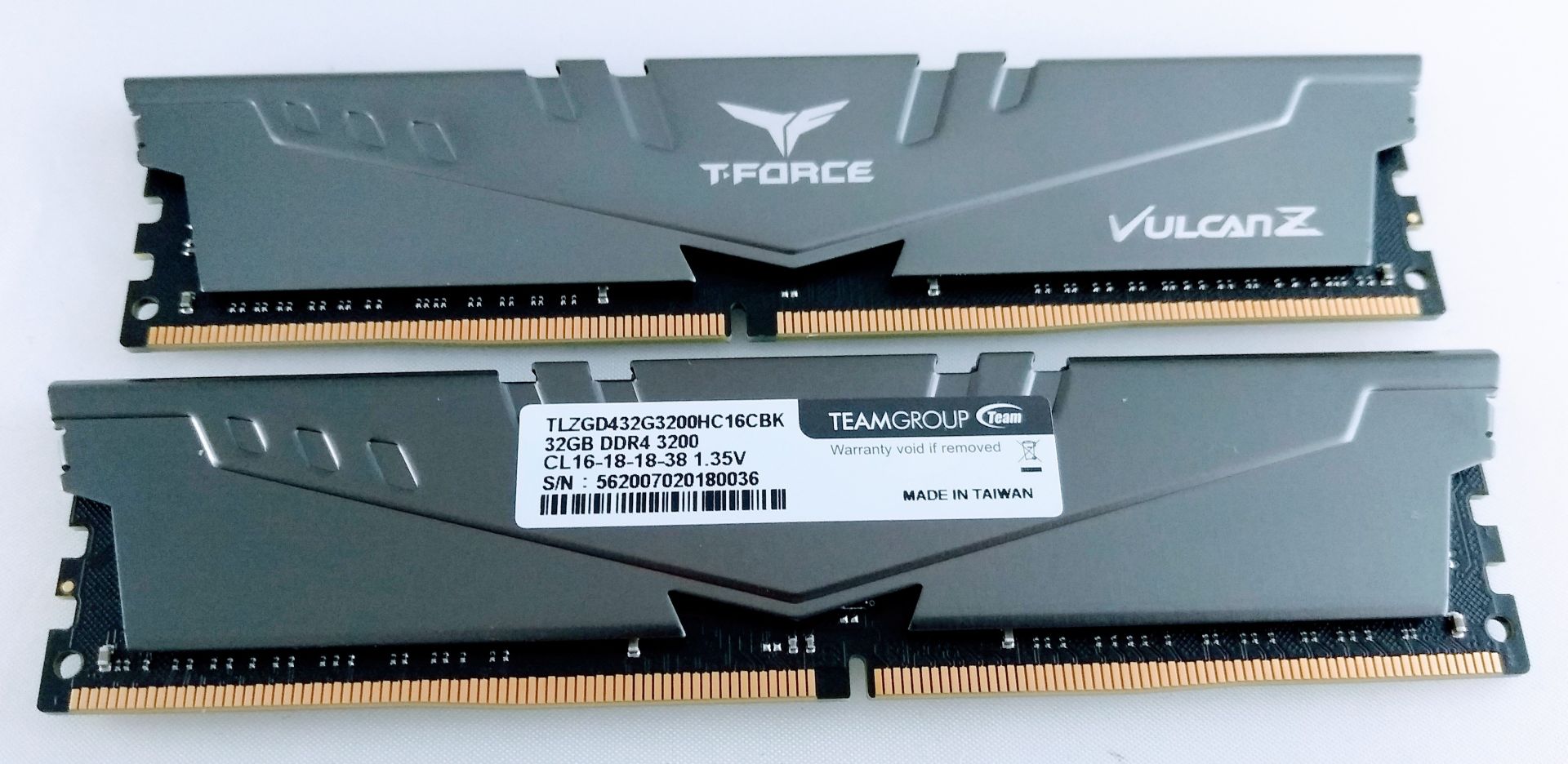 16GB Team Group T-Force Vulcan Z DDR4 3200MHz Single Memory Module (1 x 16GB )